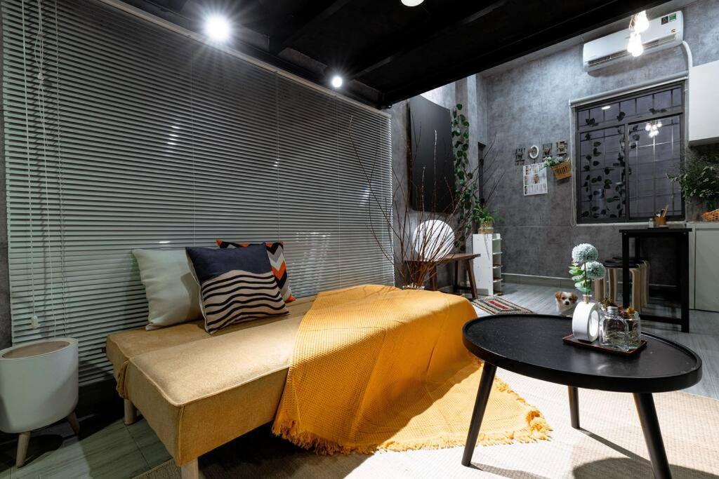 Appartement 2 Bedroom Industrial In Saigon