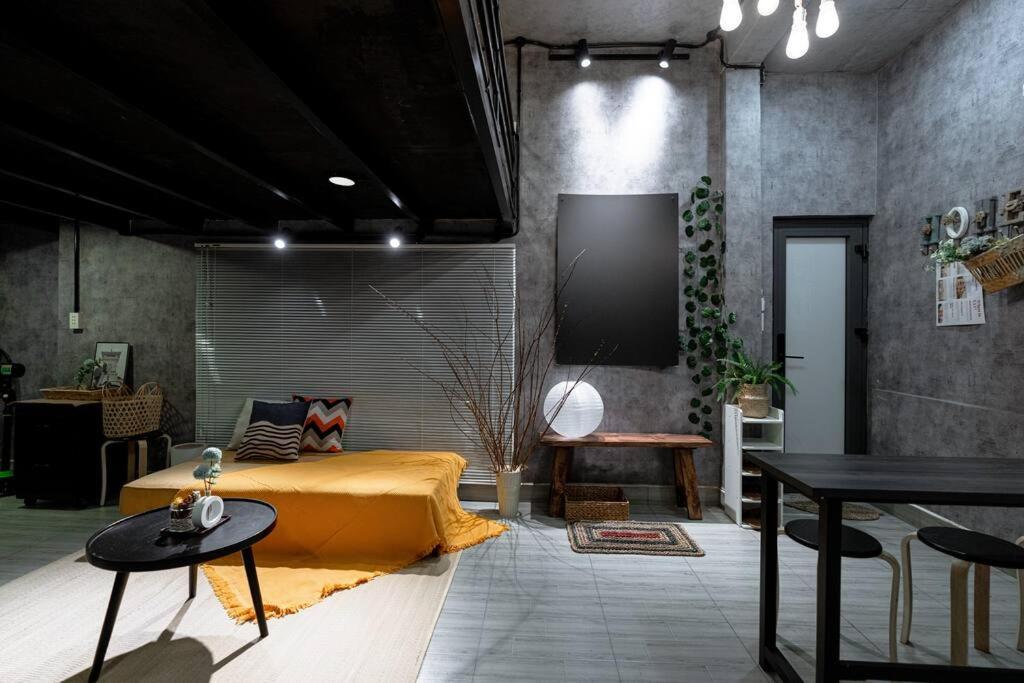 2 Bedroom Industrial In Saigon Appartement