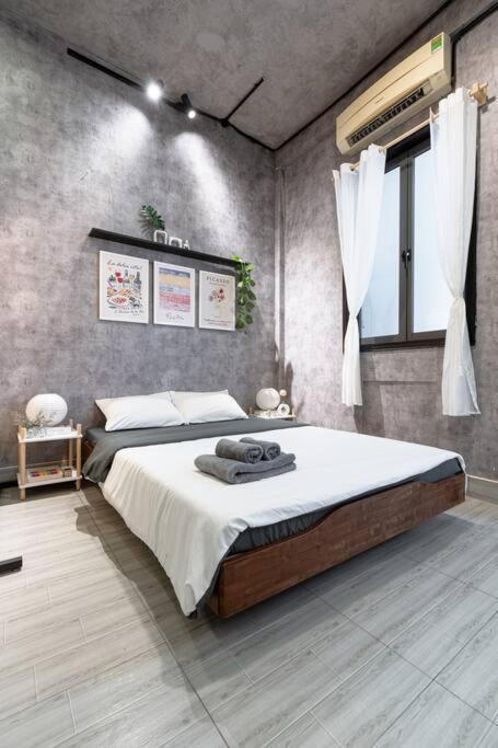 2 Bedroom Industrial In Saigon Appartement